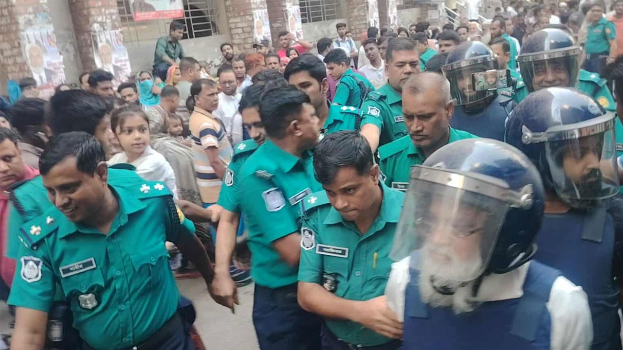 হাজী সেলিম ও ছেলে সোলায়মান সেলিম রিমান্ডে